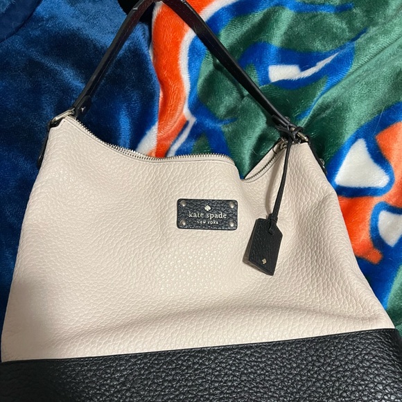 Kate spade purse - Picture 1 of 2